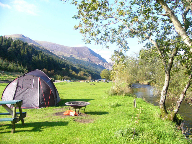Snowdon Base Camp (Cwellyn Arms campsite)