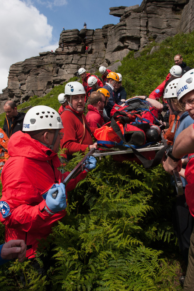Mountain Rescue rescuing people off a mountain
