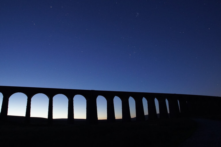 Ribblehead viaduct in Yorkshire at night